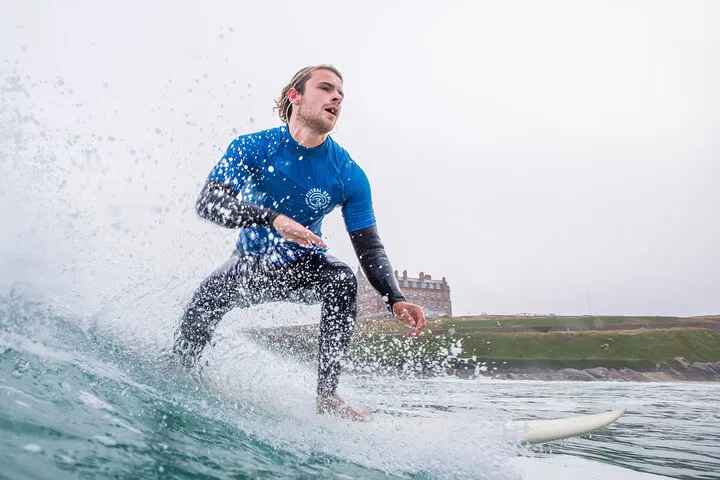Catch the Wave: Personalized Surfing Adventures in Newquay!