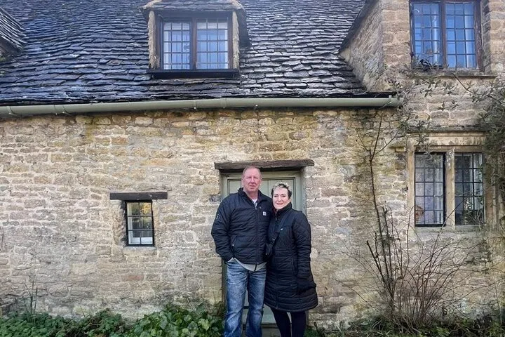 Cotswolds: Luxury Chauffeur-Driven Self-Guided Tour