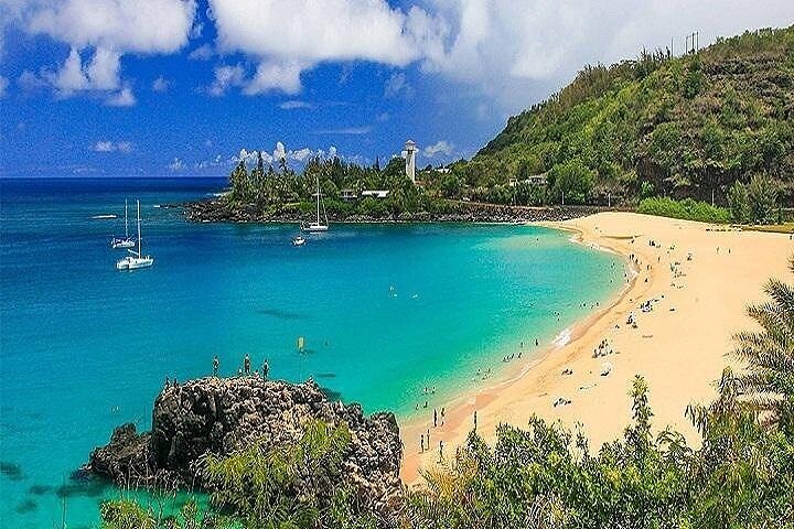 Discover Oahu's Hidden Gems: A Grand Circle Island Adventure from Kauai