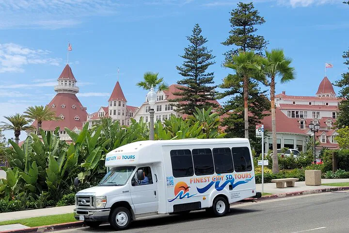 Discover San Diego's Gems: A Comprehensive City & Beach Tour