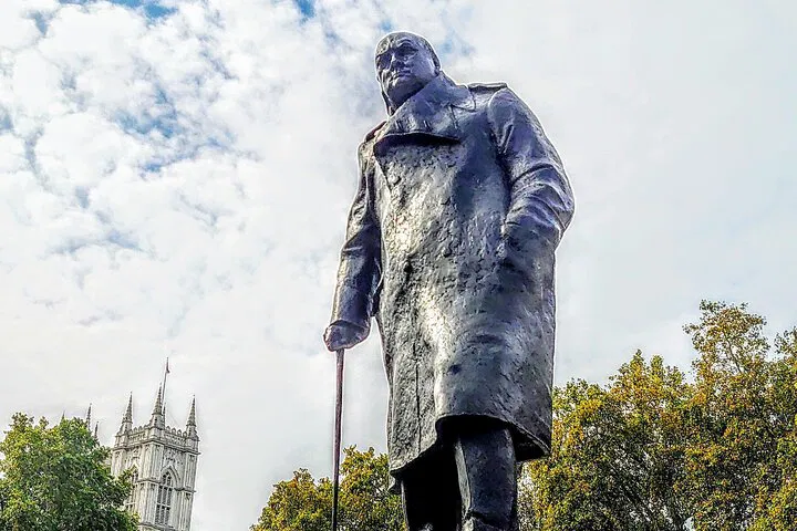 Churchill's London: Small Group Walking Tour