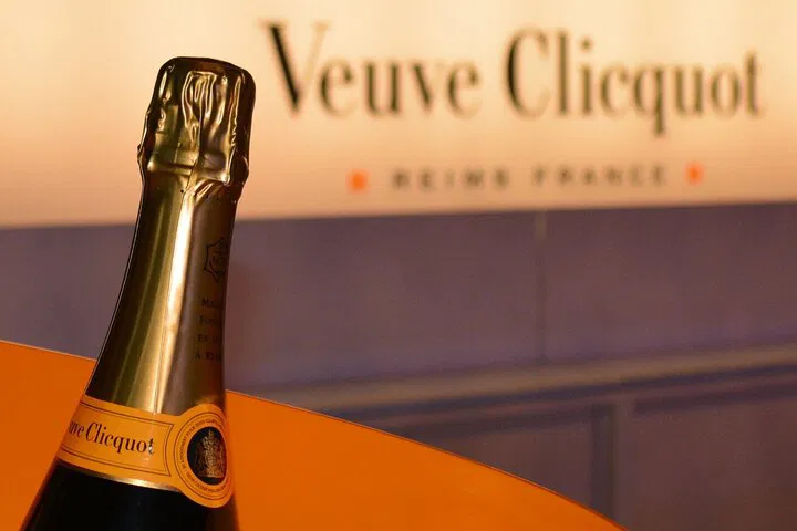 Champagne Dreams: Veuve Clicquot & Local Gems Day Trip from Reims
