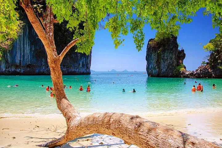 Discover Krabi's Hidden Gems: Hong Island Speedboat Adventure