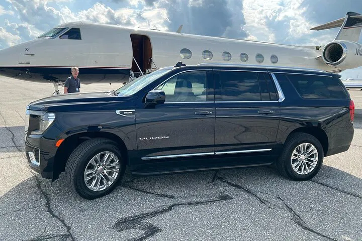Luxury Private Transfer: Arrive in Style from BWI to Washington DC