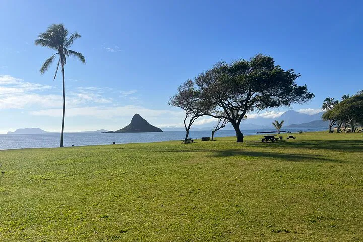 Conquer Mokoli'i: Paddleboard & Hike to Paradise!