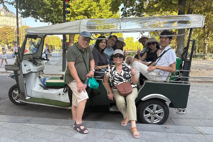 Paris Tuk Tuk Tour: See Hidden Gems & Top Sights!