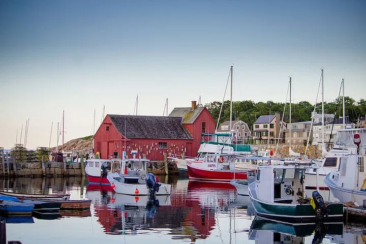 Coastal Gems: Private North Massachusetts Tour from Boston