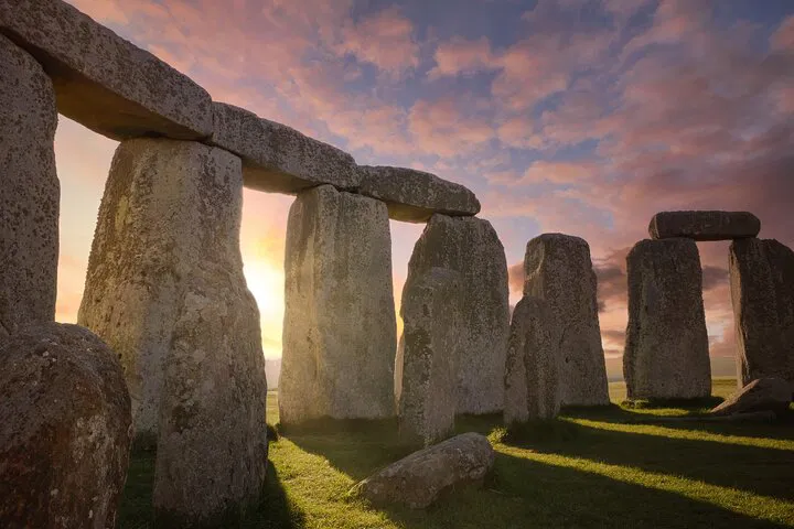 Stonehenge, Cotswolds & Bath: Private Day Tour