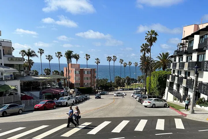 Uncover La Jolla's Secrets: A Historic Walking Adventure