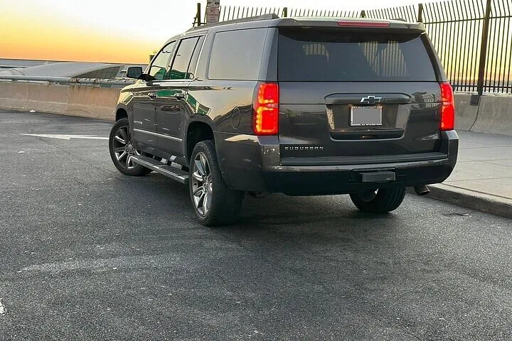 Stress-Free Ski Escape: Private Transfer from Snow Summit to Long Beach Airport