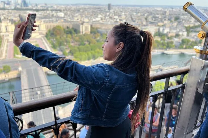 Paris Half-Day Tour: A Bespoke Brazilian Adventure