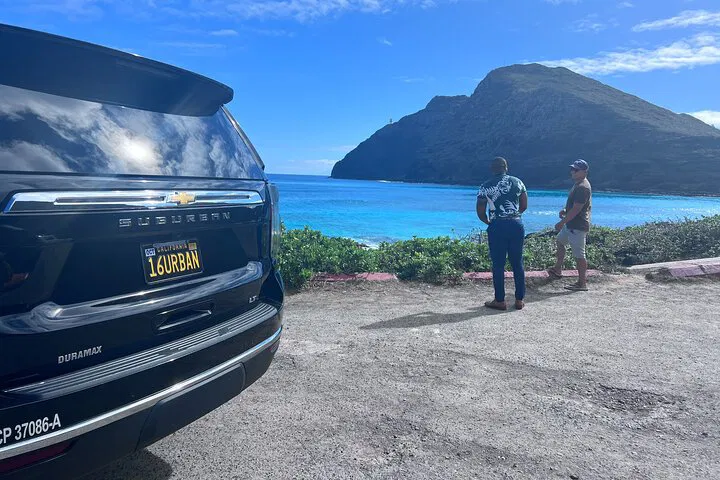 Oahu Secret Spots: Half Circle Tour with a Local