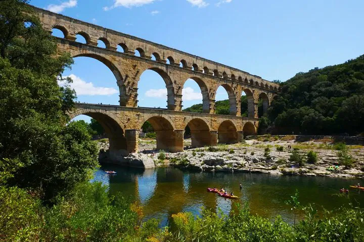 Discover Pont du Gard: A Roman Aqueduct Adventure from Avignon